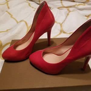 Red Pumps